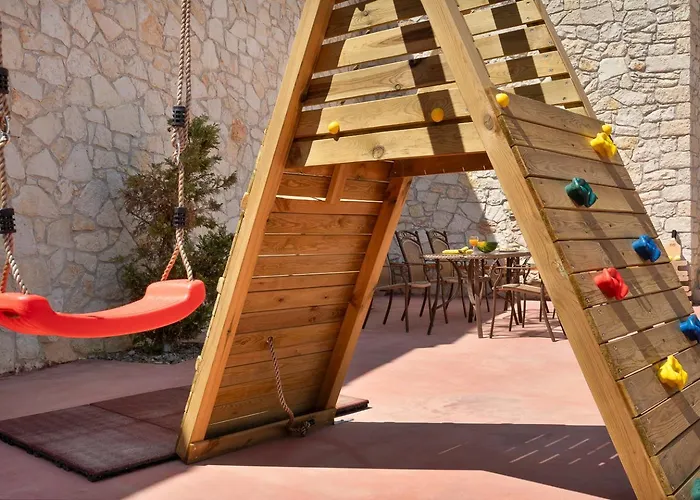 Вілла Elios Estate For Large Groups *